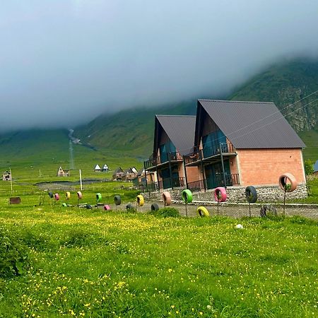 Royal Cottages Kazbegi Bagian luar foto