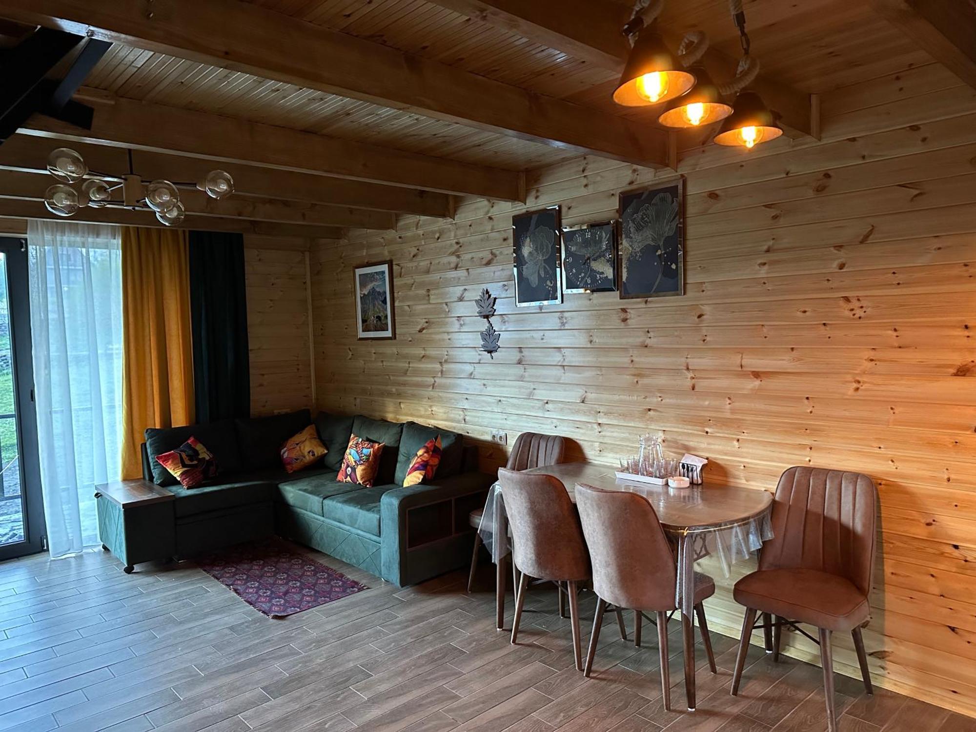 Royal Cottages Kazbegi Bagian luar foto