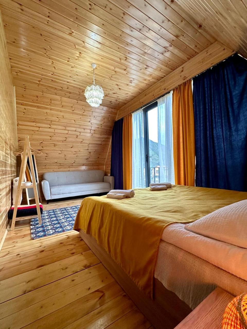 Royal Cottages Kazbegi Bagian luar foto